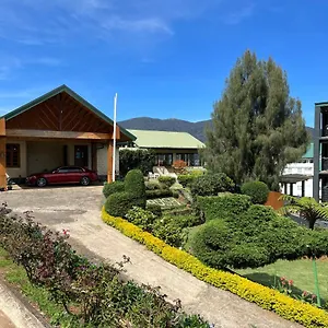 https://tea-bush-hotel.kandyhotelsnow.com